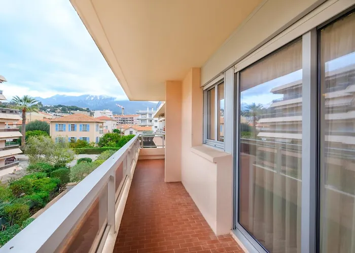 아파트 Riviera Anemone *